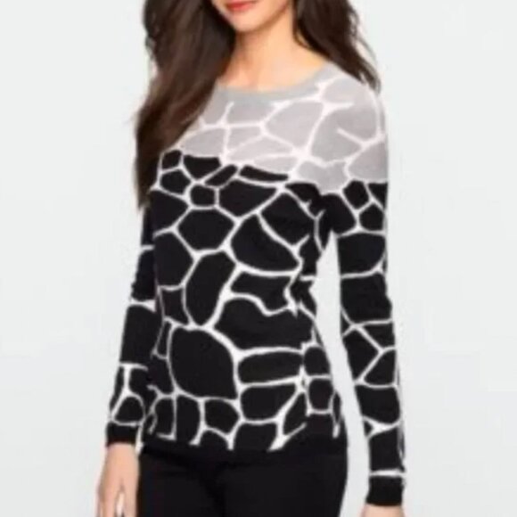 Talbots Petites Long Sleeve Giraffe Print Sweater Gray Black White Size LP - Picture 1 of 12